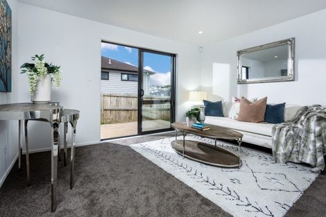 Photo of property in 25 Baumea Rise, Massey, Auckland, 0614