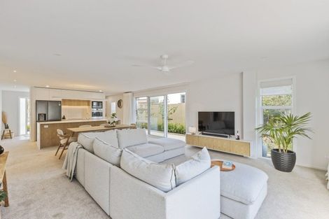 Photo of property in 199a Gill Street, Strandon, New Plymouth, 4312