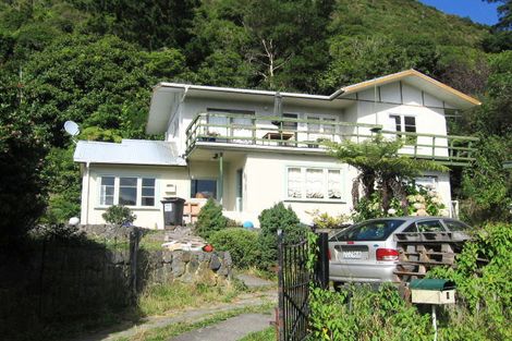Photo of property in 8 Beechwood Lane, Te Marua, Upper Hutt, 5018