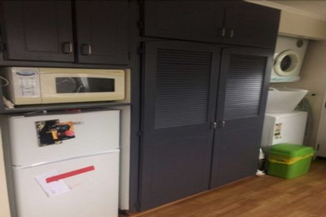 Photo of property in 1/18 Oregon Drive, Maoribank, Upper Hutt, 5018