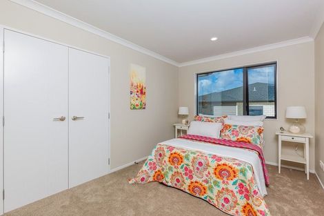 Photo of property in 19 Brickworks Bay Road, Hobsonville, Auckland, 0618