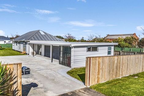 Photo of property in 8 Ormond Street, Woodville, 4920