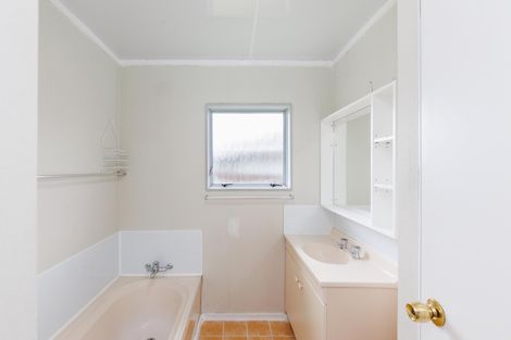 Photo of property in 25 Willowstream Grove, Cloverlea, Palmerston North, 4412