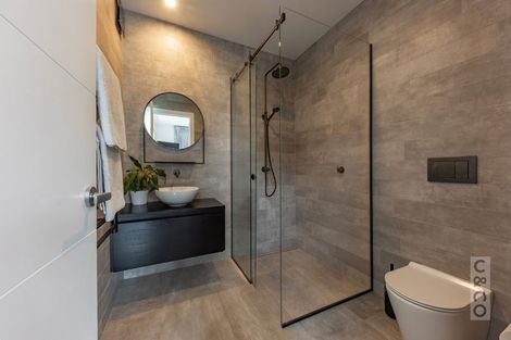 Photo of property in 1 Len Ireland Drive, Kumeu, 0810