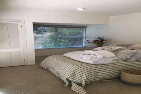 Photo of property in 32 Whitby Crescent, Mairangi Bay, Auckland, 0630