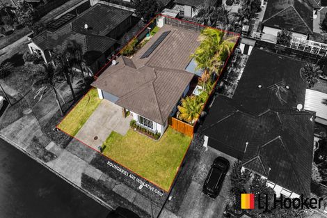 Photo of property in 27 Girvan Terrace, Wattle Downs, Auckland, 2103