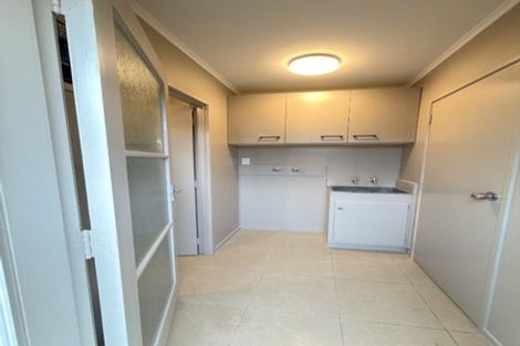 Photo of property in 2/8 Atherton Road, Epsom, Auckland, 1023