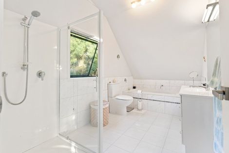 Photo of property in 254 Rimmer Road, Helensville, 0875