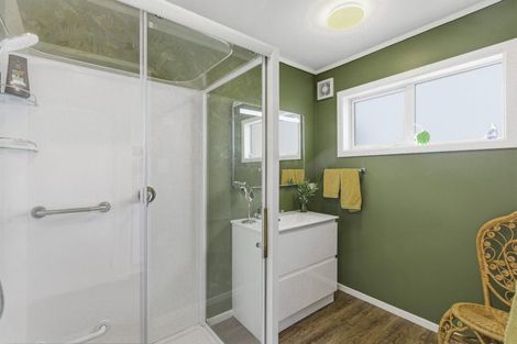 Photo of property in 49a Olive Terrace, Paraparaumu Beach, Paraparaumu, 5032