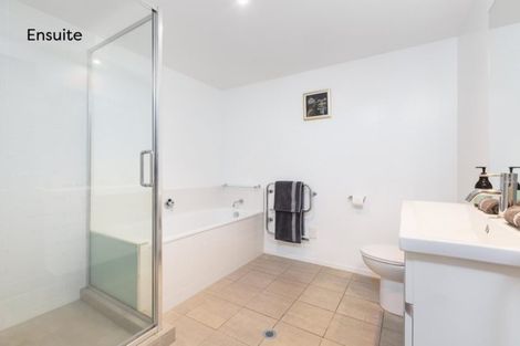 Photo of property in 105/27 Banks Avenue, Mount Maunganui, 3116