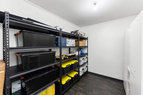 Photo of property in 7 Medallion Court, Kelvin Grove, Palmerston North, 4414