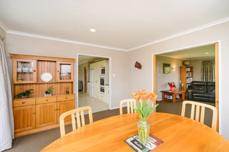 Photo of property in 189 Ruapehu Drive, Fitzherbert, Palmerston North, 4410