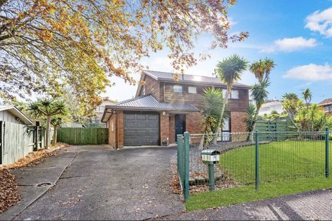 Photo of property in 2/6 Eugenia Rise, Totara Heights, Auckland, 2105