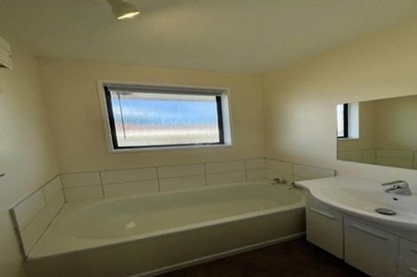 Photo of property in 1/8 Steadman Road, Broomfield, Christchurch, 8042