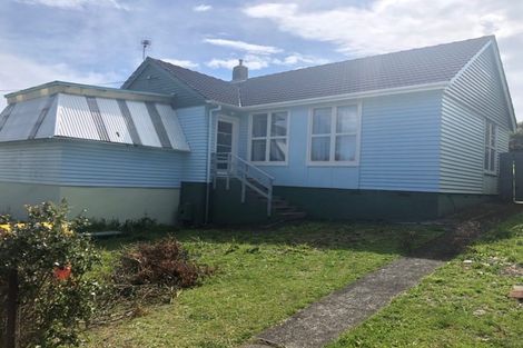 Photo of property in 92 Cook Street, Marfell, New Plymouth, 4310