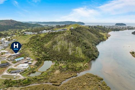 Photo of property in 135 Rangituia Street, Whangamata, 3691