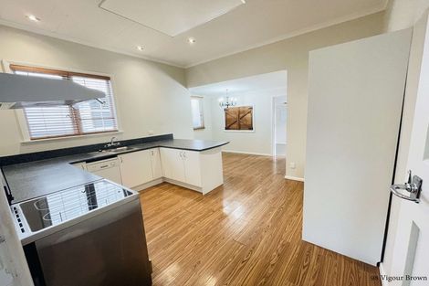 Photo of property in 98 Vigor Brown Street, Napier South, Napier, 4110