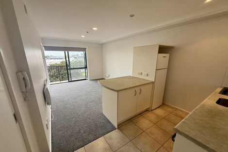 Photo of property in The Rennaissance, 2b/18 Ronwood Avenue, Manukau, Auckland, 2104