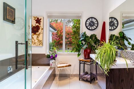 Photo of property in 47 Ramsay Drive, Acacia Bay, Taupo, 3385