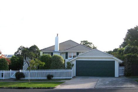 Photo of property in 2/3 Temple Street, Meadowbank, Auckland, 1072