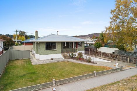 Photo of property in 9 Ashworth Street, Alexandra, 9320