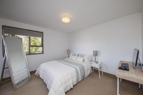 Photo of property in 28 Pencarrow Street, Highbury, Palmerston North, 4412