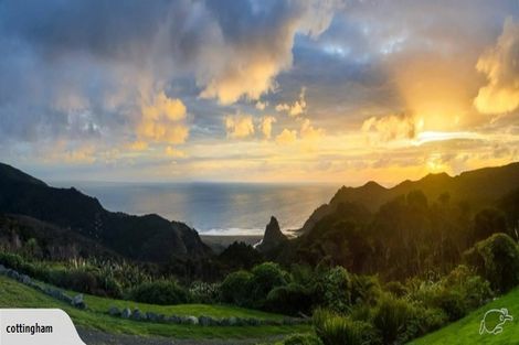 Photo of property in 122 Lone Kauri Road, Karekare, New Lynn, 0772