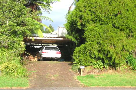 Photo of property in 18 Easter Parade, Glen Eden, Auckland, 0602