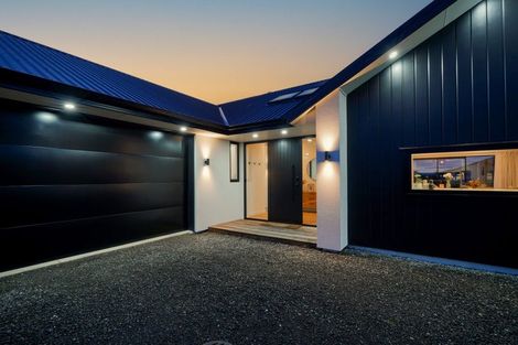 Photo of property in 6 Chatham Rise, Seaward Bush, Invercargill, 9812