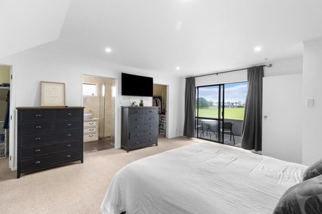 Photo of property in 113 John F Kennedy Drive, Milson, Palmerston North, 4414