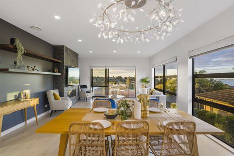 Photo of property in 102b Mellons Bay Road, Mellons Bay, Auckland, 2014