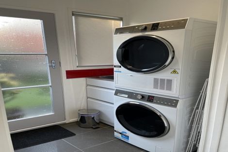 Photo of property in 4/1 Manuka Road, Bayview, Auckland, 0629