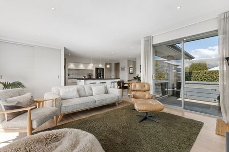 Photo of property in 11 Sunnyside Lane, Wanaka, 9305