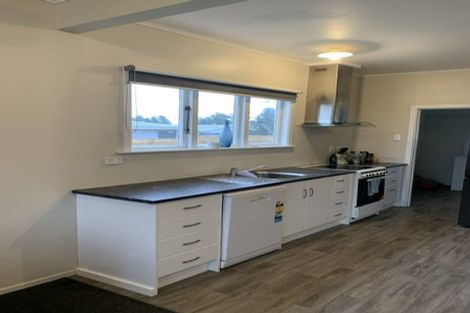 Photo of property in 30 Alexandra Street, Marton, 4710