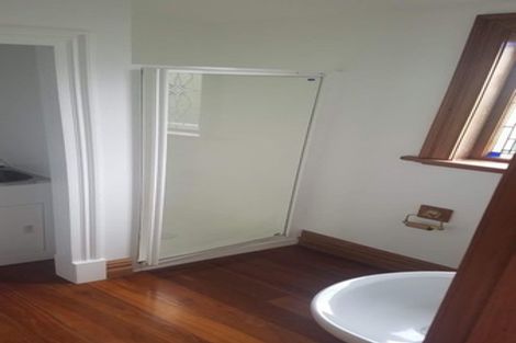 Photo of property in 138 Russell Terrace, Berhampore, Wellington, 6023