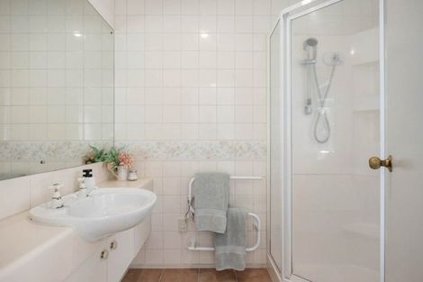 Photo of property in 2/12 Nakhle Place, Manurewa, Auckland, 2105