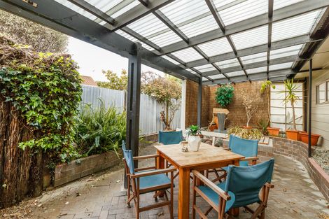 Photo of property in 6 Paradise Place, Milson, Palmerston North, 4414