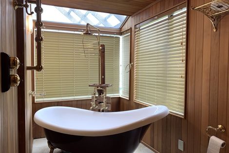 Photo of property in 56 Onetaunga Road, Chatswood, Auckland, 0626