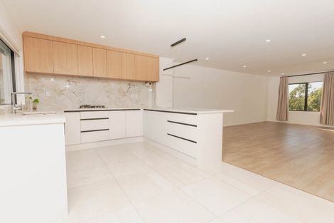 Photo of property in 5/7 Glen Road, Ranui, Auckland, 0612