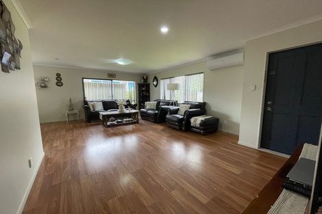 Photo of property in 27c Sturdee Road, Manurewa, Auckland, 2102