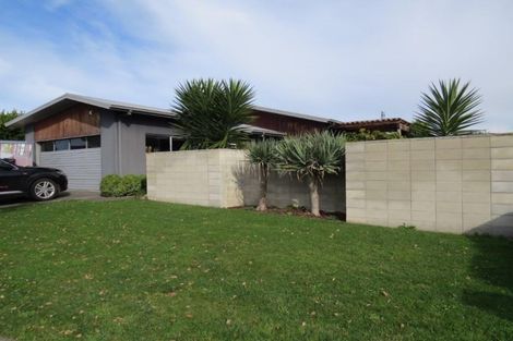 Photo of property in 76 Russell Robertson Drive, Havelock North, 4130