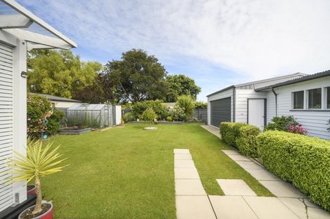 Photo of property in 64 Apollo Parade, Milson, Palmerston North, 4414
