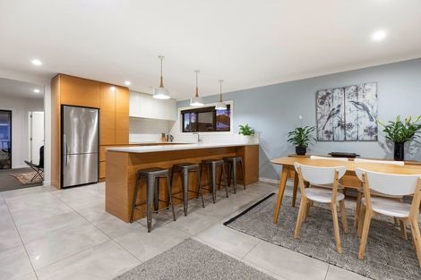 Photo of property in 39 Golf Road, Mount Maunganui, 3116