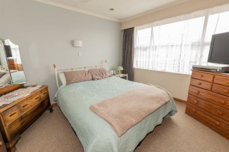 Photo of property in 6 Campbell Street, Alexandra, 9320