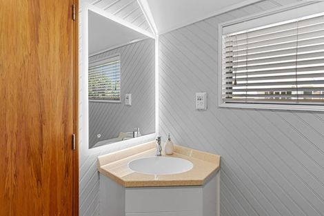 Photo of property in 323a Withells Road, Avonhead, Christchurch, 8042