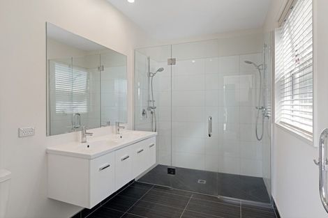 Photo of property in 18 Kenmure Drive, Huntsbury, Christchurch, 8022