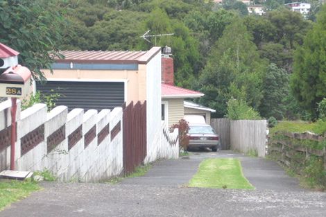 Photo of property in 2/28 Valley View Road, Glenfield, Auckland, 0629