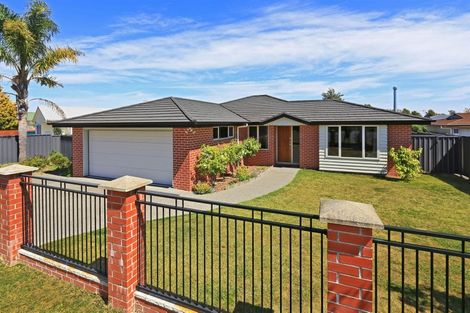 Photo of property in 85a Napier Road, Havelock North, 4130
