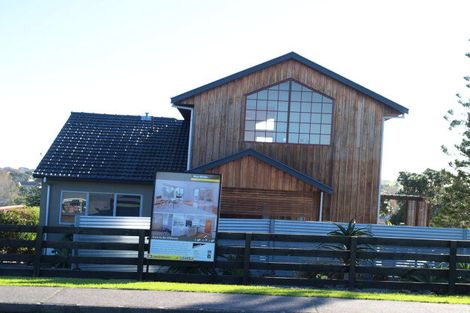 Photo of property in 101 Evelyn Road, Cockle Bay, Auckland, 2014