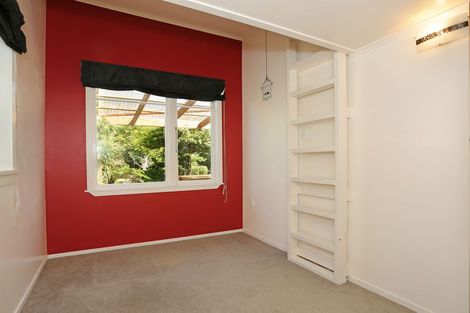Photo of property in 390 Featherston Street, Palmerston North, 4414